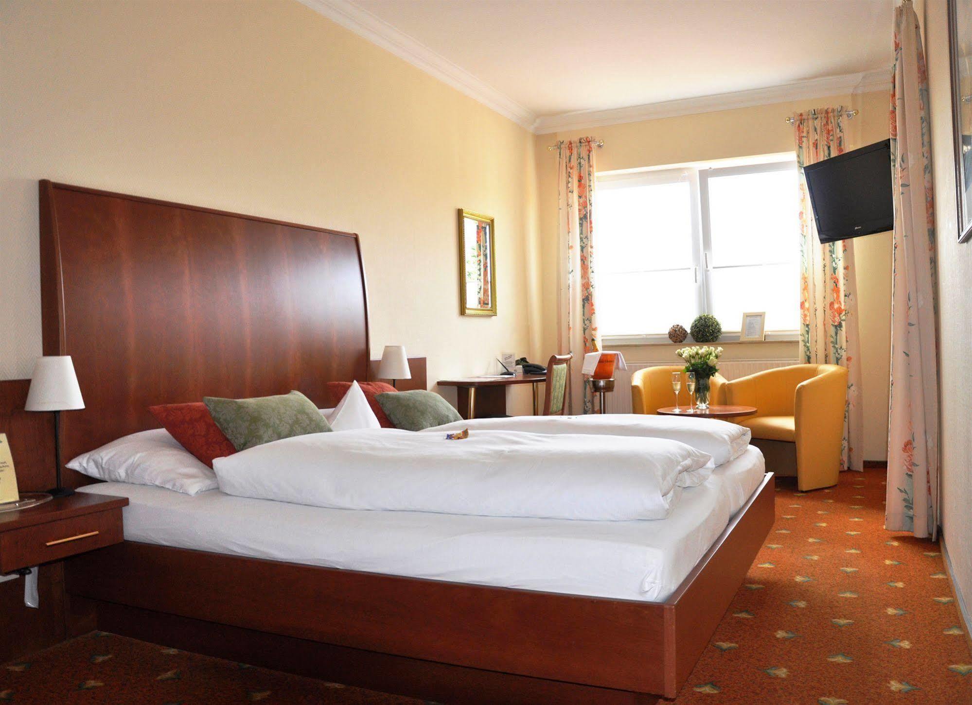 Hotel Zur Post New Style Garrel Exterior foto
